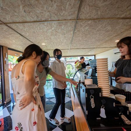 Отель Apple House & Coffee Бариа Экстерьер фото